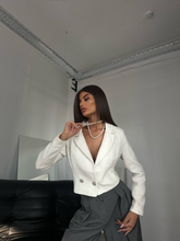 Xhaketë e Shkurtër